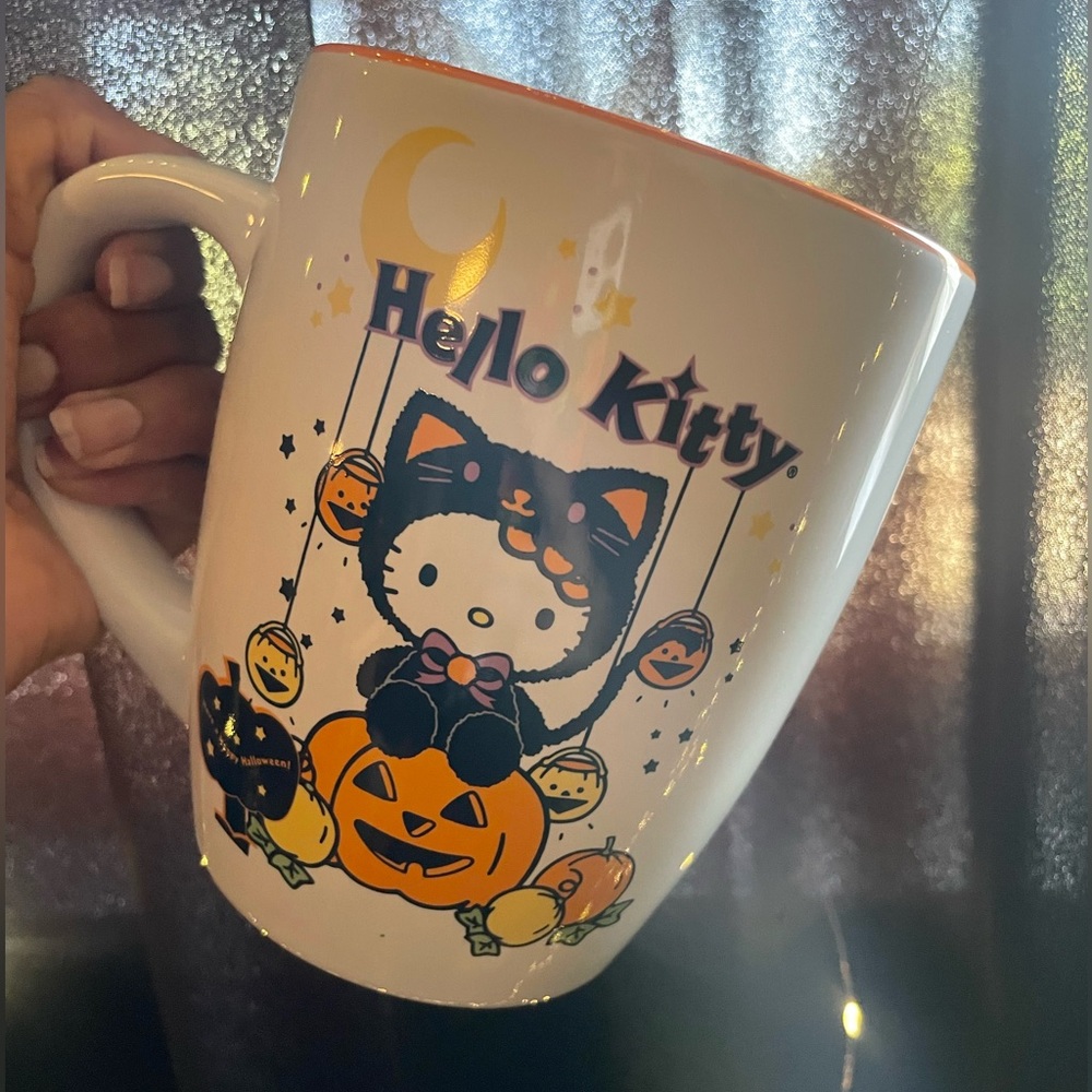 Halloween Hello Kitty Mug! HTF!
